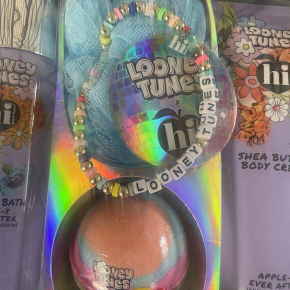 NIB Hi Peach Layne Looney Tunes Bath Set Limited Edition - Picture 3 of 7